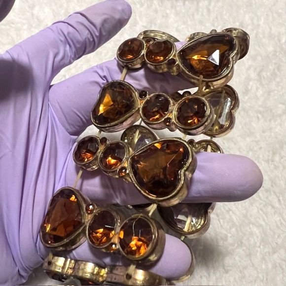 Brown Amber Heart Rhinestone Elastic Bracelet - Picture 2 of 5